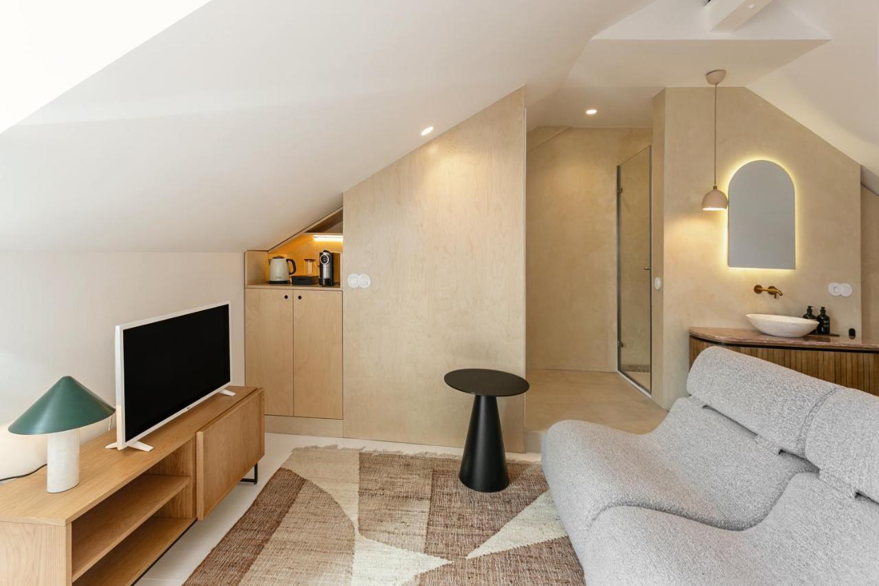 The Downtown Terrace - Fabulous Views, Romantic Penthouse, 6th-floor No Lift Apartamento *