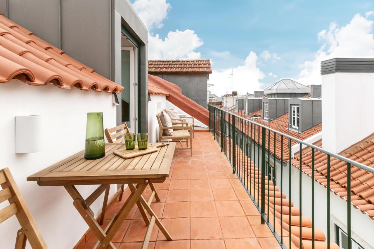 The Downtown Terrace - Fabulous Views, Romantic Penthouse, 6th-floor No Lift